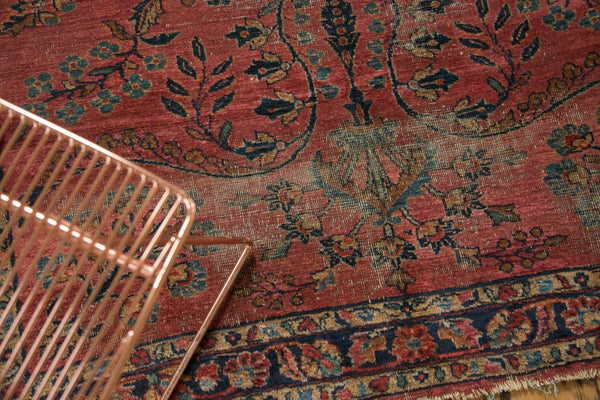 Antique Lilihan Square Rug