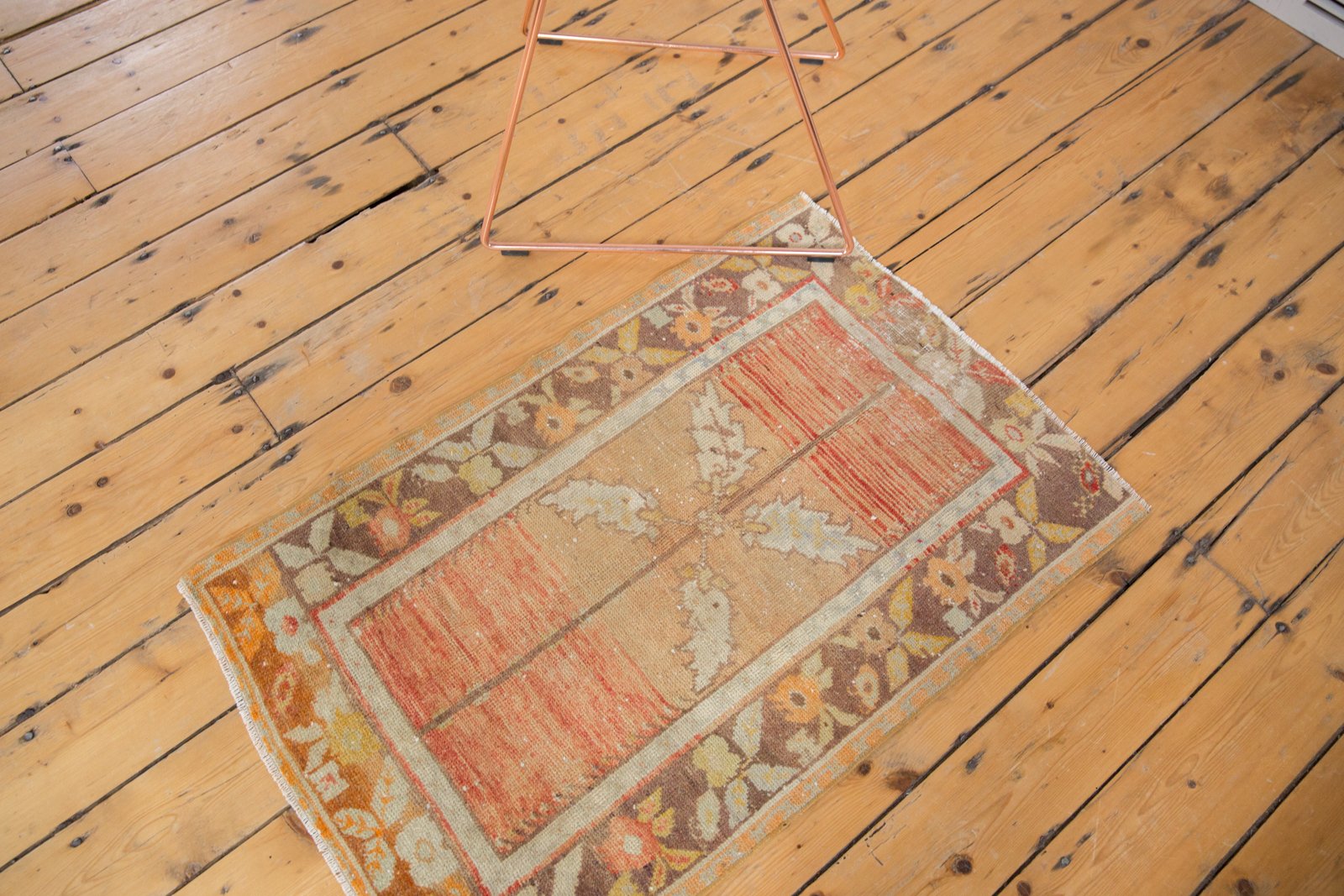 2x3.5 Vintage Distressed Oushak Rug // ONH Item 5026 Image 1