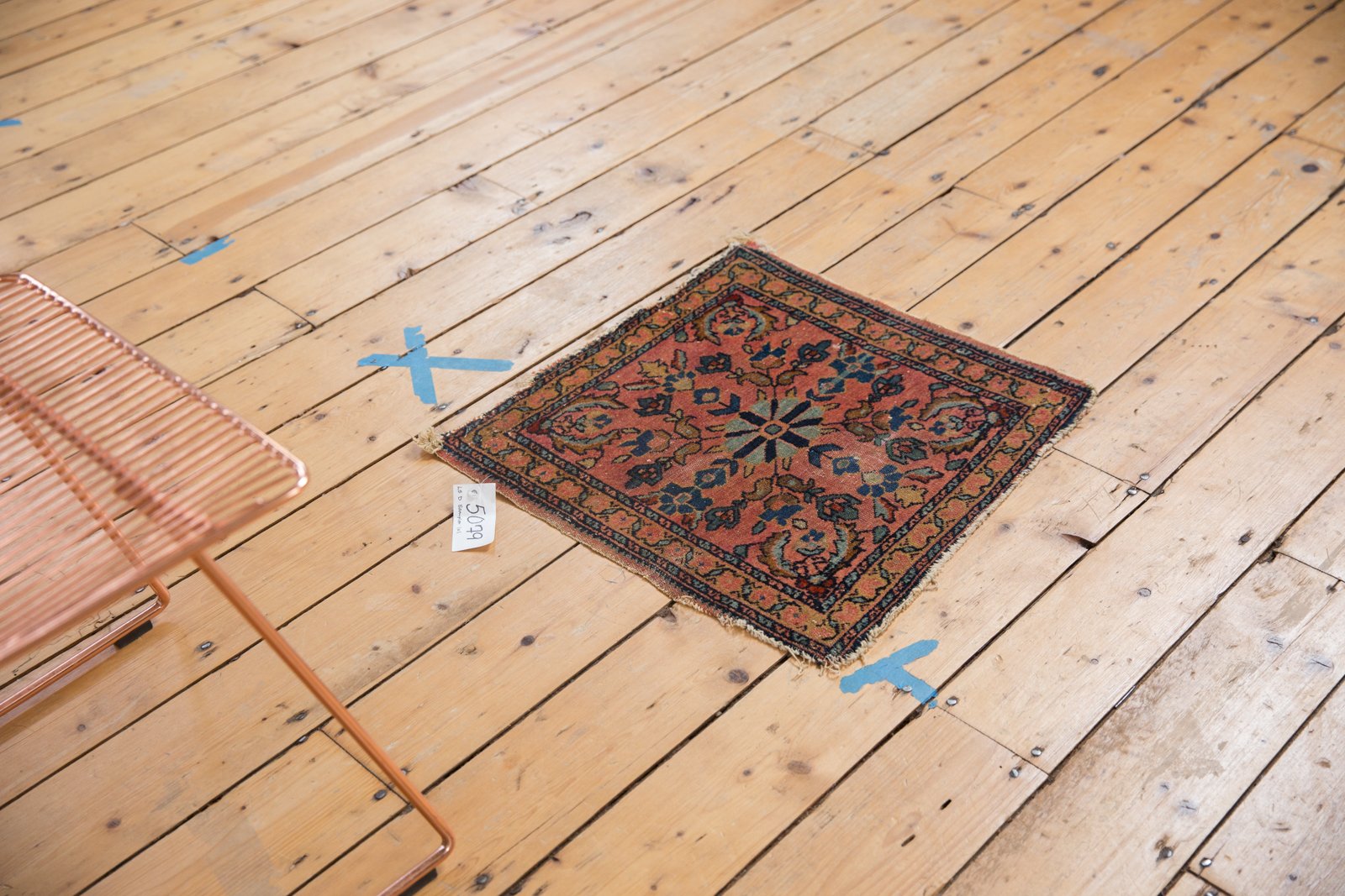 Antique Lilihan Square Rug Mat