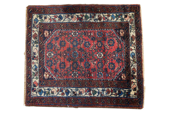 2x2.5 Vintage Engelas Square Rug Mat // ONH Item 5158
