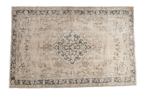 Vintage Distressed Sivas Carpet