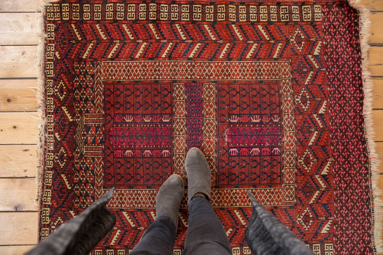 3.5x5 Vintage Turkmen Rug // ONH Item 5215 Image 1