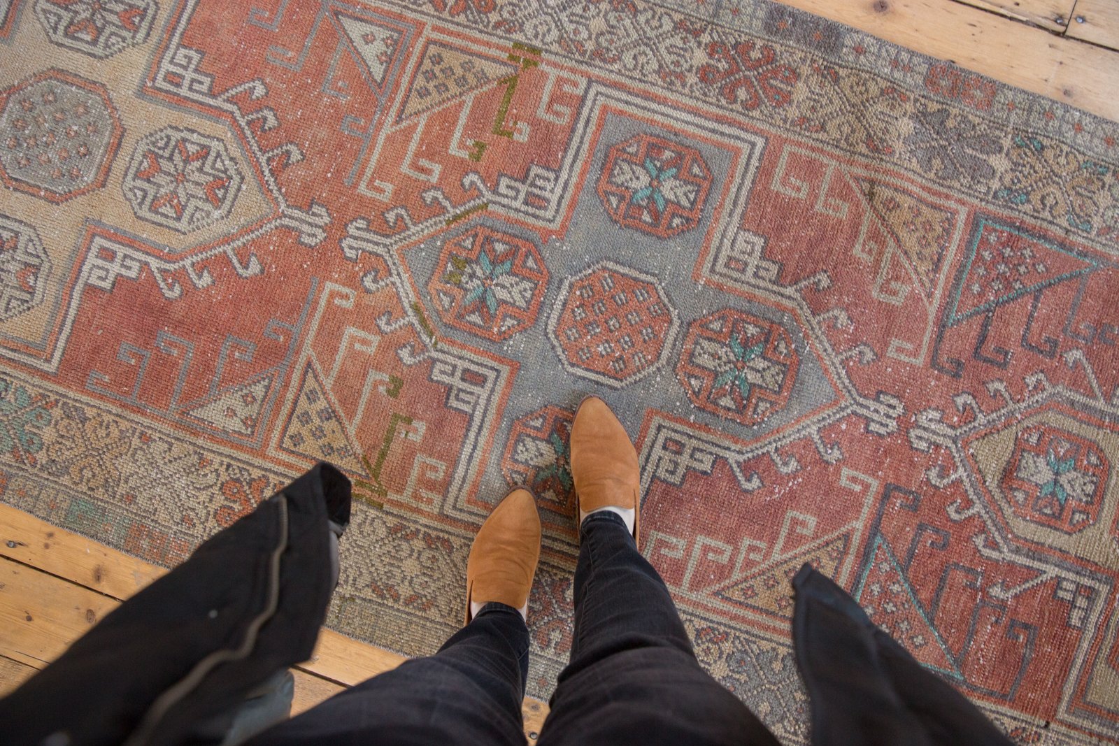  Vintage Distressed Oushak Rug Runner / Item 5230 image 2