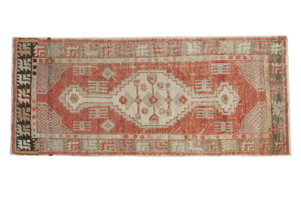 2.5x5.5 Vintage Distressed Oushak Rug Runner // ONH Item 5260