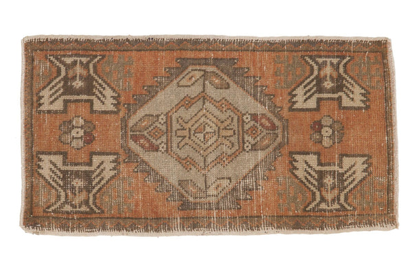 1.5x3 Vintage Distressed Oushak Rug Mat // ONH Item 5307