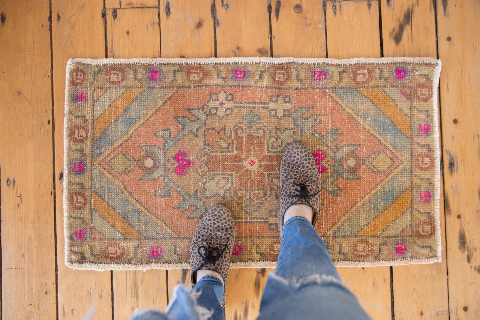 Vintage Distressed Oushak Rug Mat
