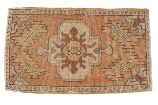 1'8" x 2'10" Vintage Distressed Oushak Rug Mat / Item 5332 image 1