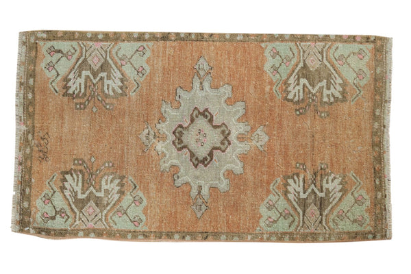 1'7" x 2'10" Vintage Distressed Oushak Rug Mat / Item 5342 image 1
