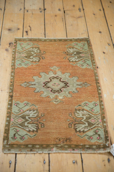  Vintage Distressed Oushak Rug Mat / Item 5342 image 4