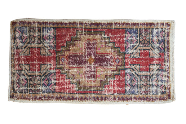 1.5x3 Vintage Distressed Oushak Rug Mat // ONH Item 5350