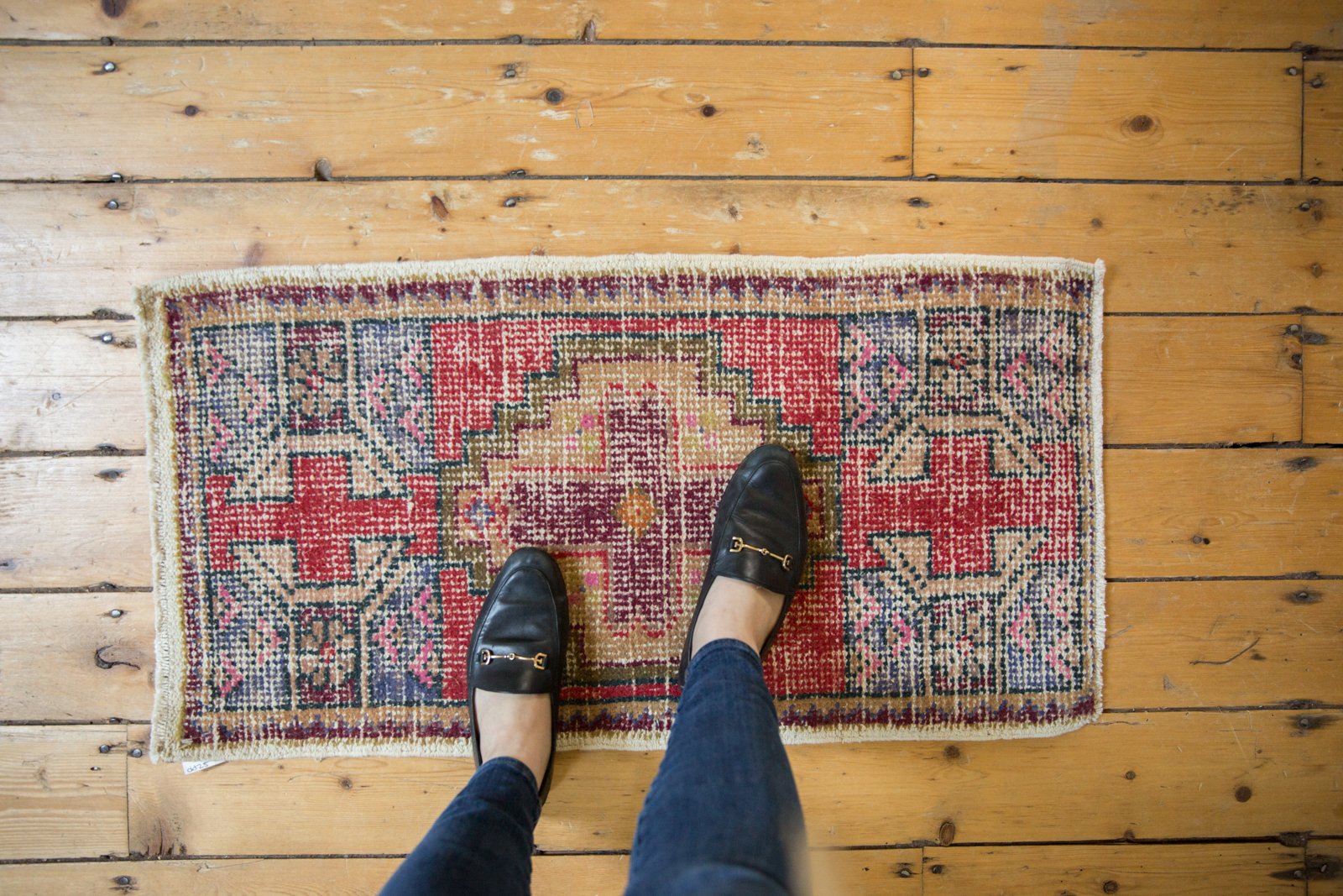 1.5x3 Vintage Distressed Oushak Rug Mat // ONH Item 5350 Image 1