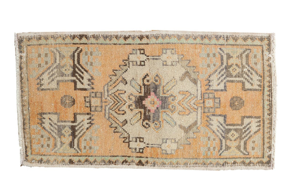 1.5x3 Vintage Distressed Oushak Rug Mat // ONH Item 5353