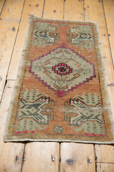  Vintage Distressed Oushak Rug Mat / Item 5365 image 3