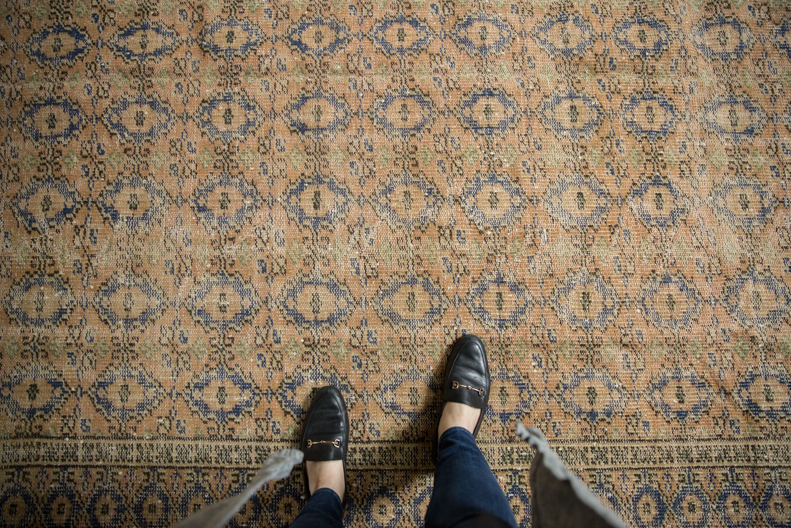  Vintage Distressed Oushak Carpet / Item 5432 image 2