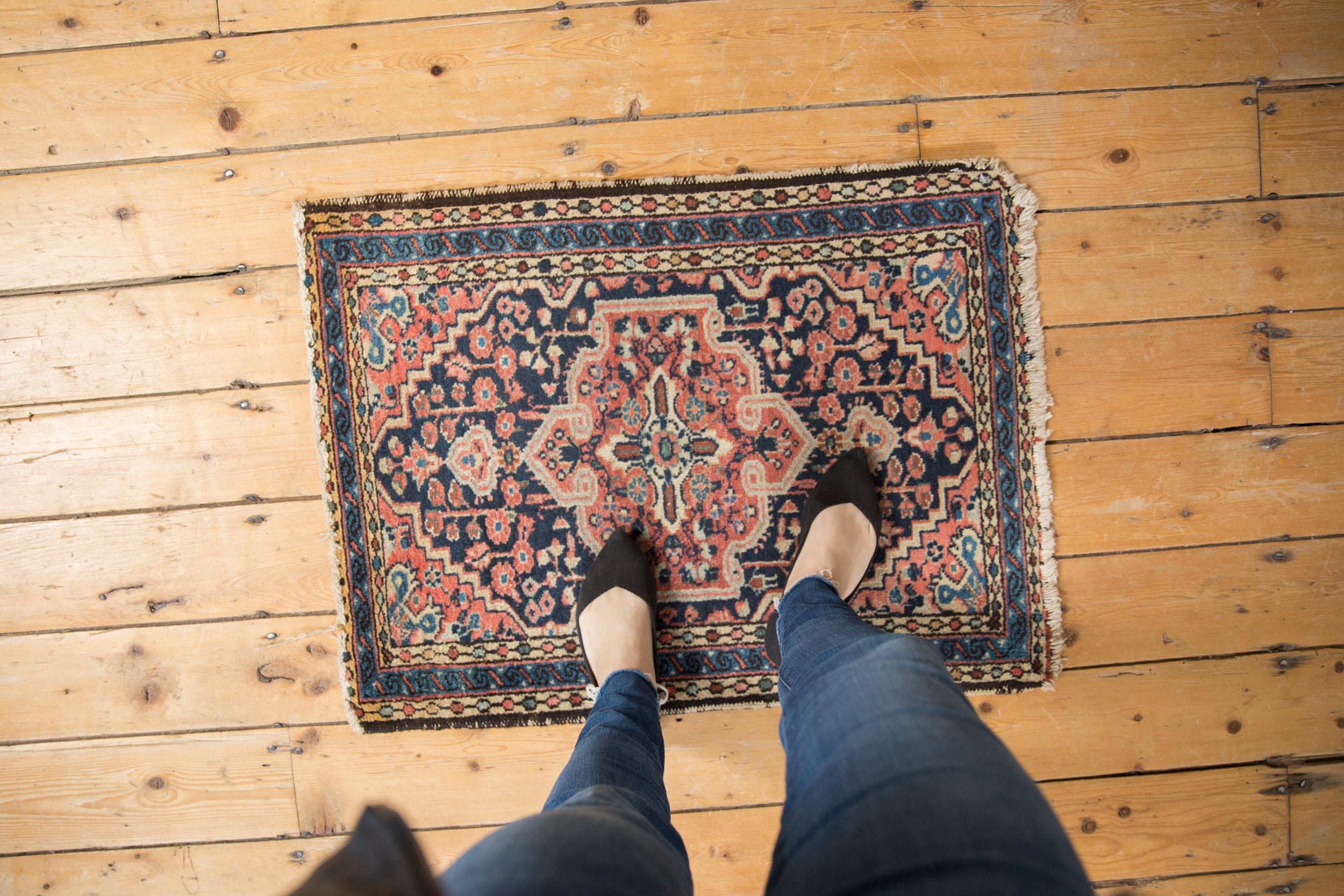 2x3 Vintage Hamadan Rug Mat // ONH Item 5554 Image 1