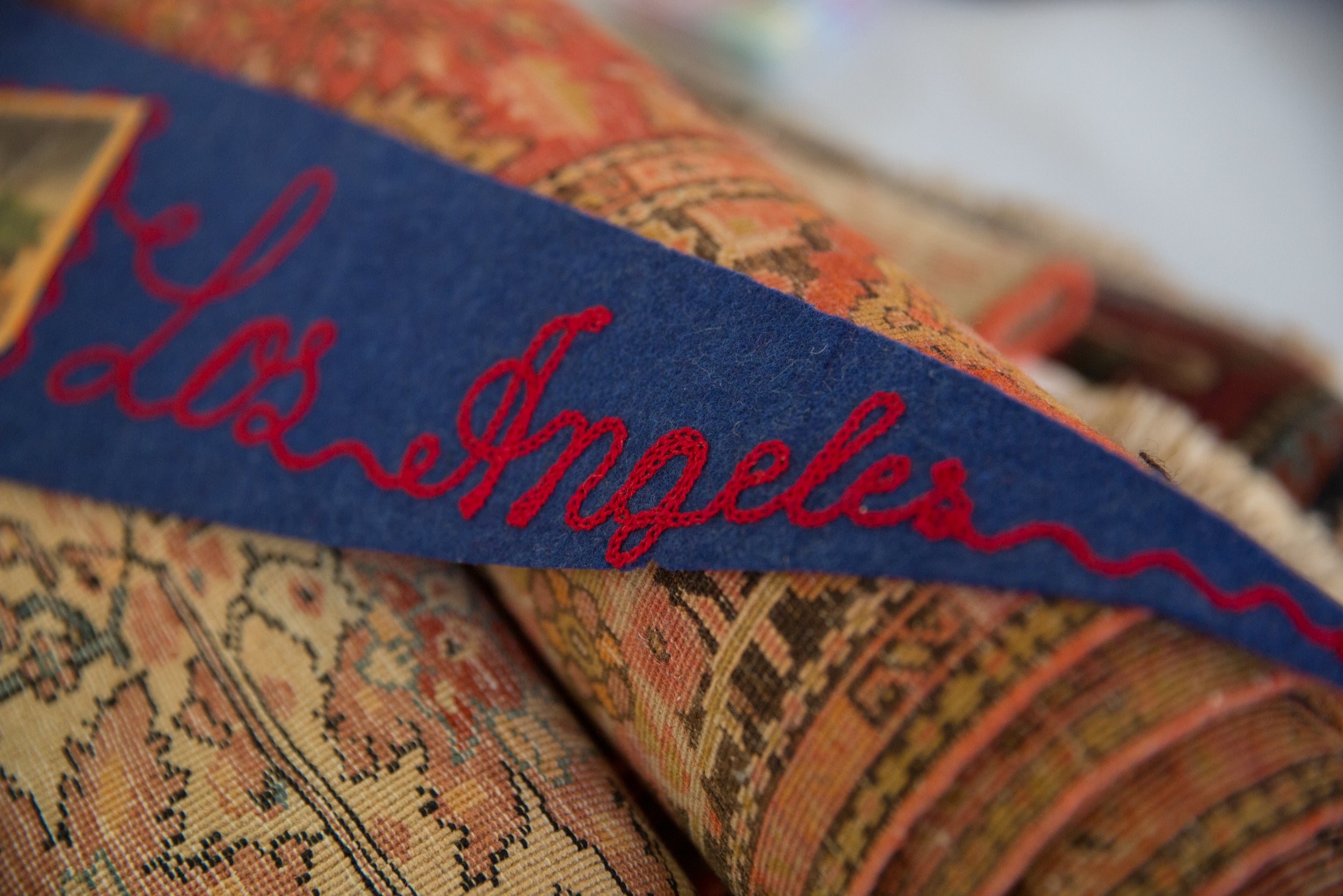 Vintage Los Angeles Felt Flag Pennant // ONH Item 5681 Image 1