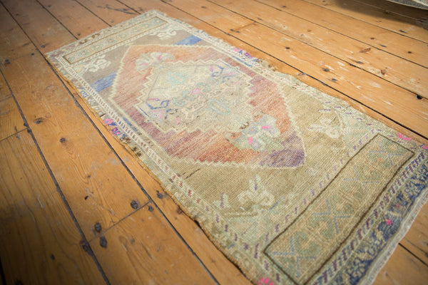  Vintage Distressed Oushak Rug Mat Runner / Item 6112 image 3