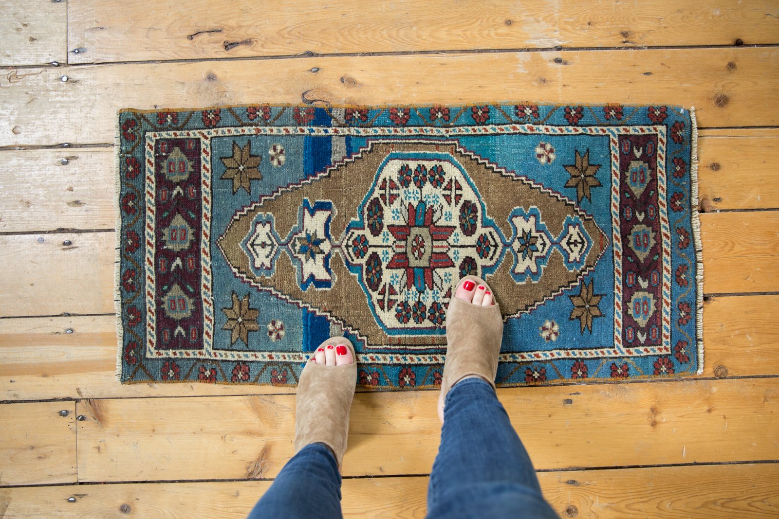 1.5x3 Vintage Distressed Oushak Rug Mat // ONH Item 6116 Image 1