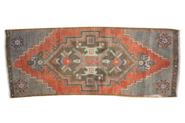 1'7" x 4' Vintage Distressed Oushak Rug Mat Runner / Item 6126 image 1