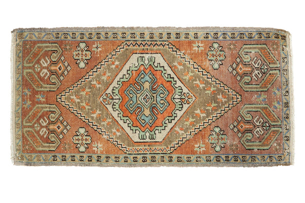 1.5x3.5 Vintage Distressed Oushak Rug Mat Runner // ONH Item 6153