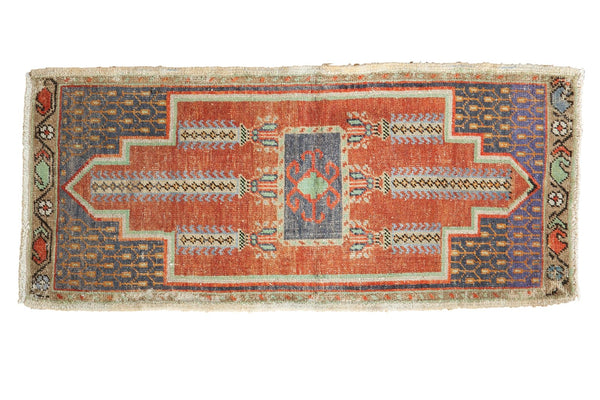 1.5x3.5 Vintage Distressed Oushak Rug Mat Runner // ONH Item 6156