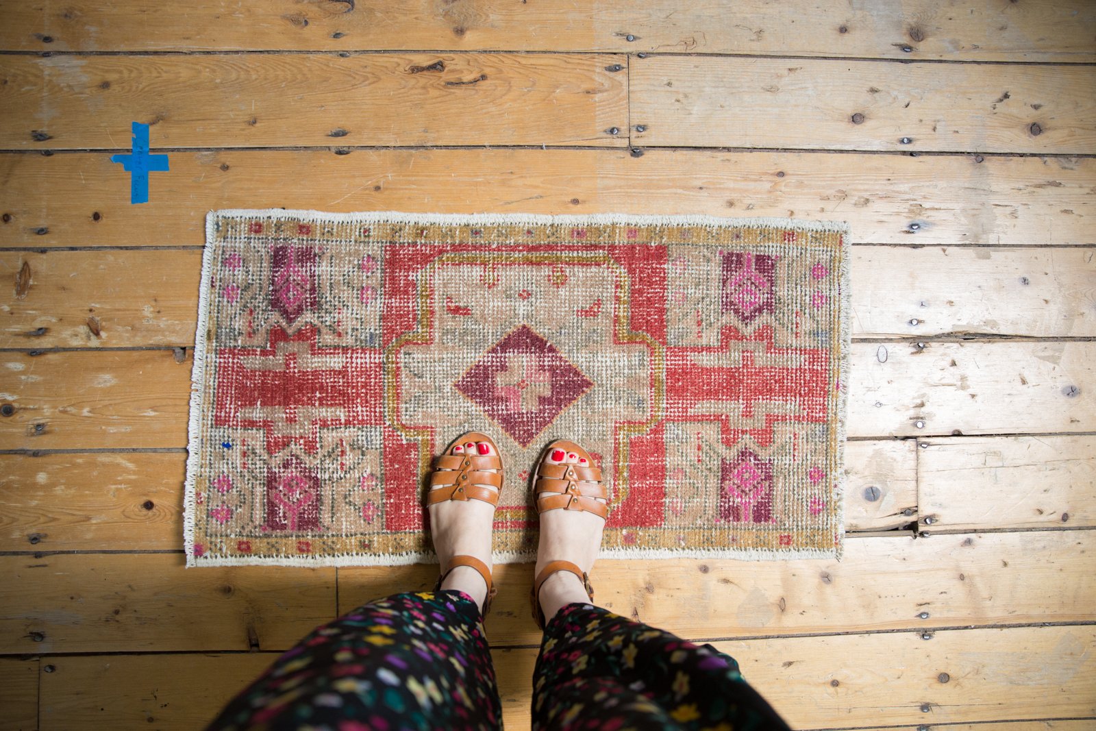 1.5x3 Vintage Distressed Oushak Rug Mat // ONH Item 6167 Image 1