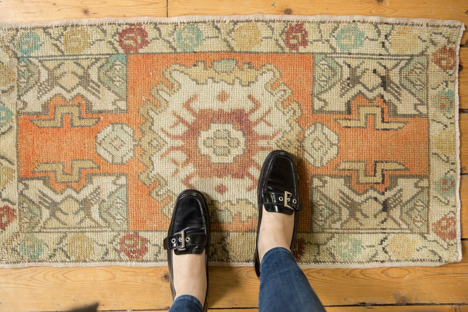 1.5x3.5 Vintage Distressed Oushak Rug Mat Runner // ONH Item 6171 Image 1