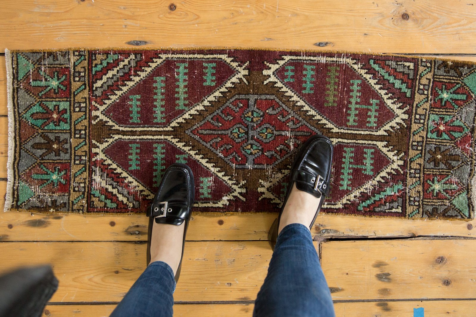 1x3.5 Vintage Distressed Oushak Rug Mat Runner // ONH Item 6176 Image 1