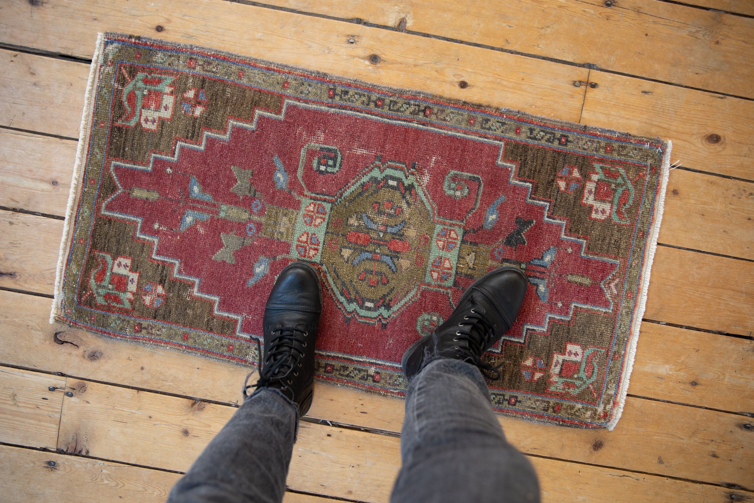 1.5x3.5 Vintage Distressed Oushak Rug Mat Runner // ONH Item 6197 Image 1