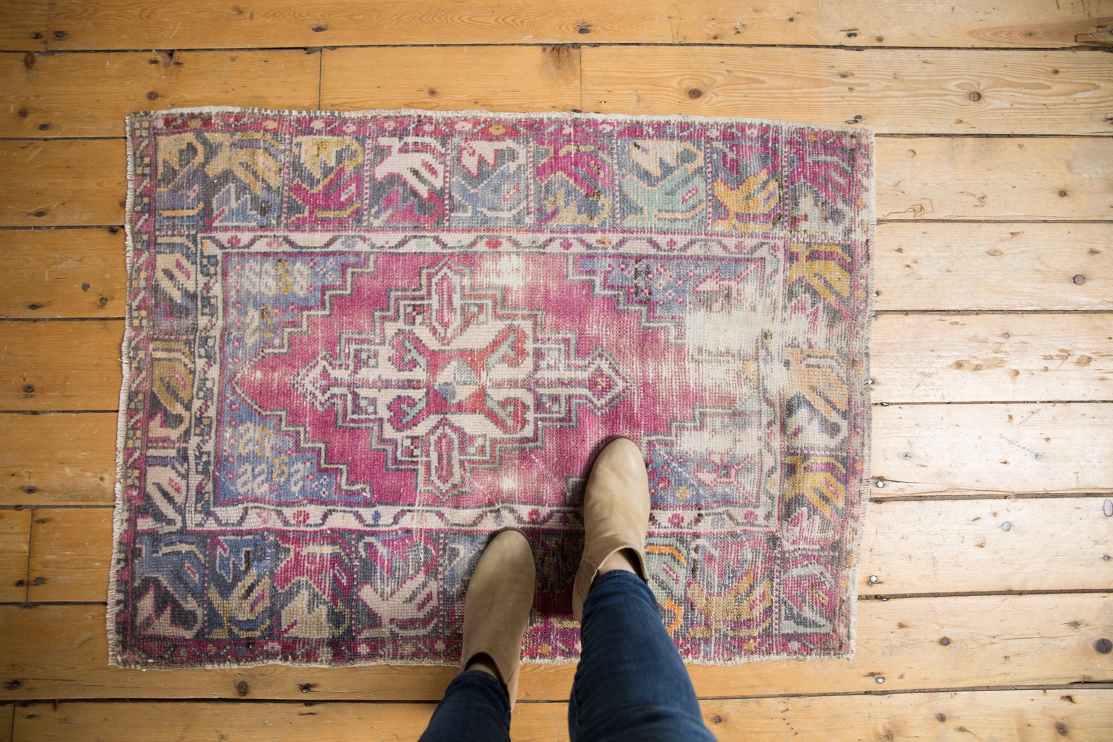 2.5x3.5 Vintage Distressed Oushak Rug // ONH Item 6200 Image 1