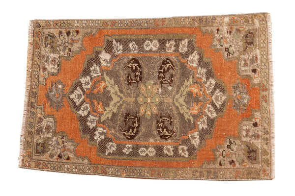 1.5x2.5 Vintage Distressed Oushak Rug Mat // ONH Item 6203