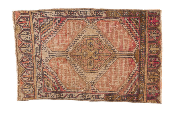 Vintage Distressed Oushak Rug Mat / ONH item 6204