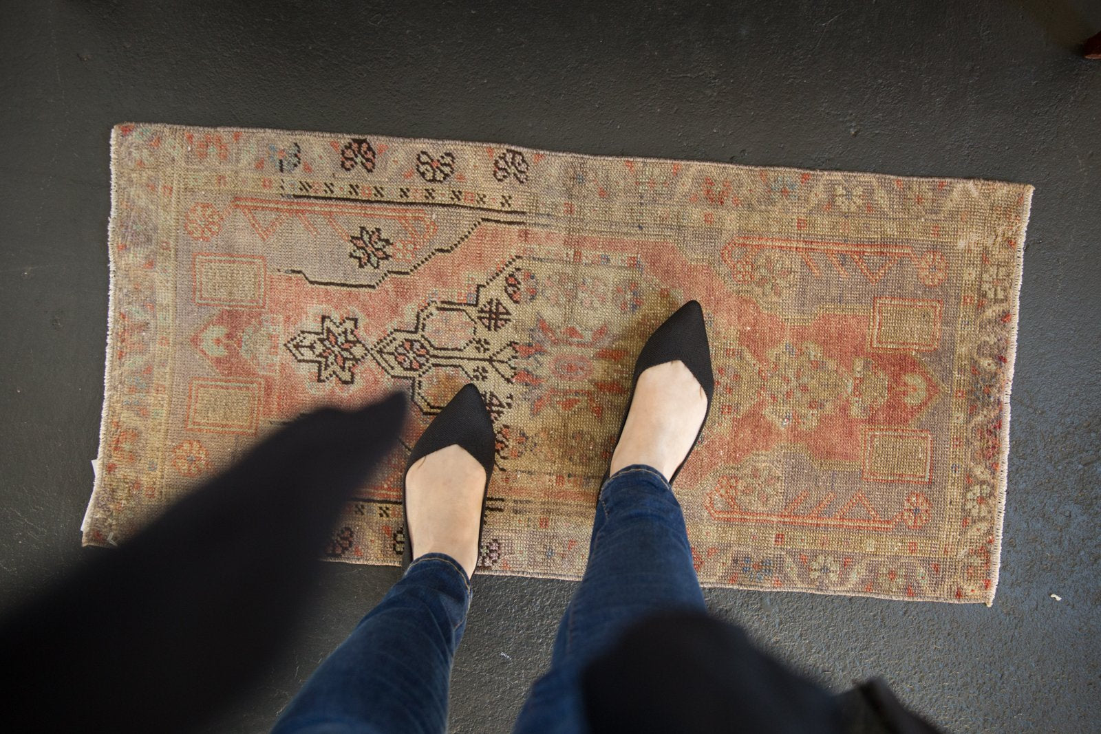 1.5x3.5 Vintage Distressed Oushak Rug Mat Runner // ONH Item 6207 Image 1