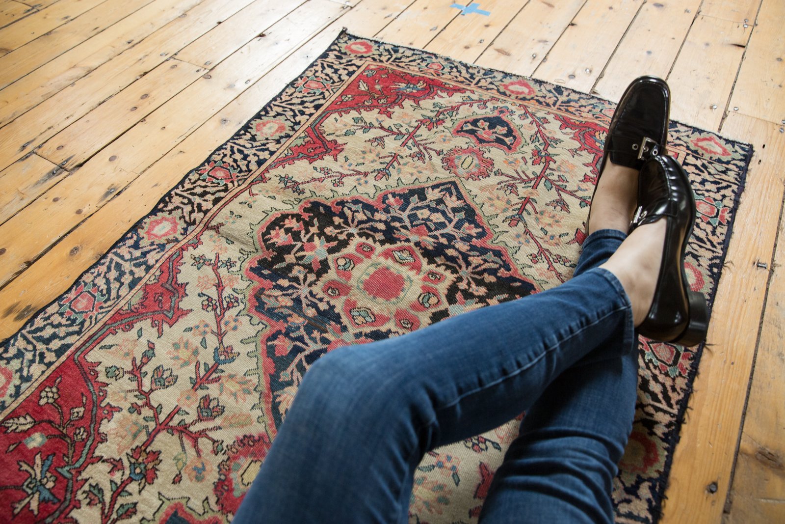 3x4.5 Antique Farahan Sarouk Rug // ONH Item 6338 Image 1