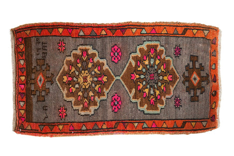 1.5x3 Vintage Distressed Oushak Rug Mat // ONH Item 6358