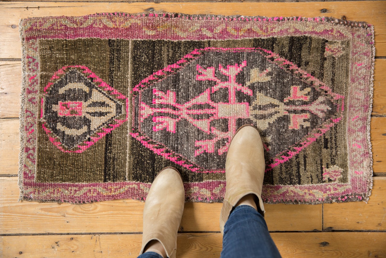 1.5x3 Vintage Distressed Oushak Rug Mat // ONH Item 6365 Image 1