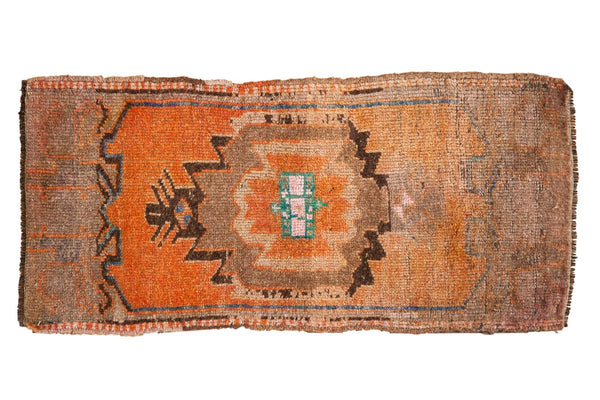 1.5x3.5 Vintage Distressed Oushak Rug Mat Runner // ONH Item 6367