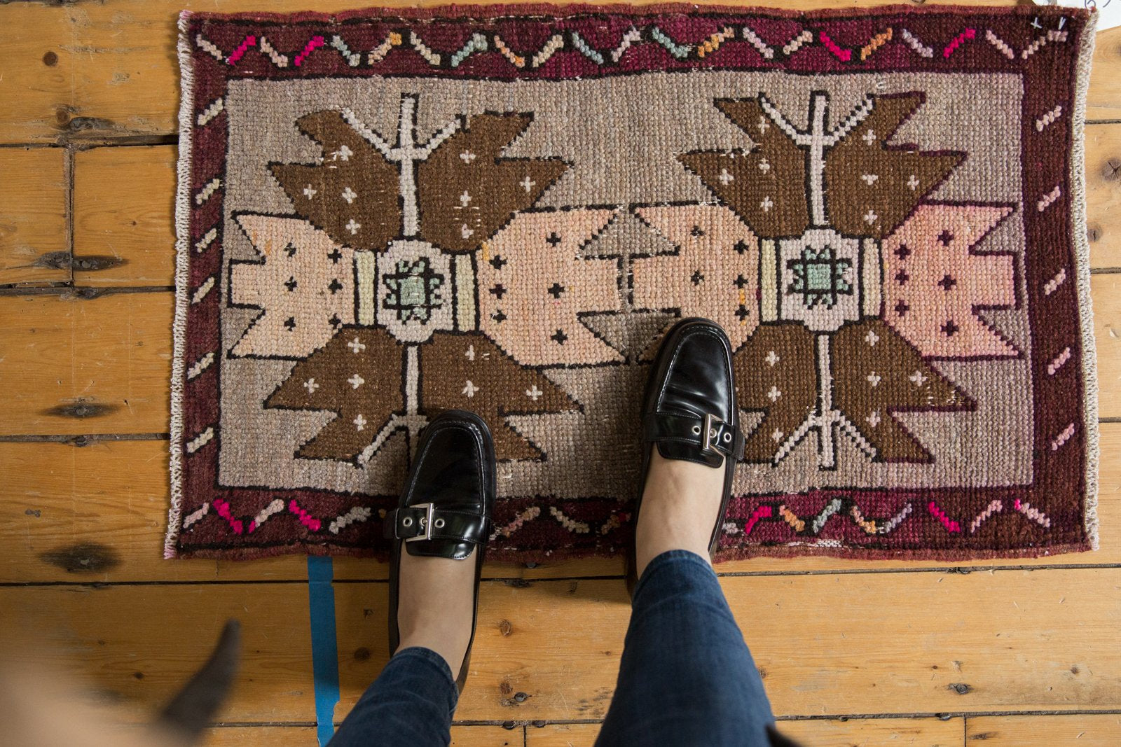 1.5x3 Vintage Distressed Oushak Rug Mat // ONH Item 6372 Image 1