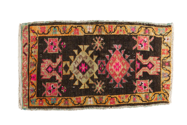 1.5x3 Vintage Distressed Oushak Rug Mat // ONH Item 6381