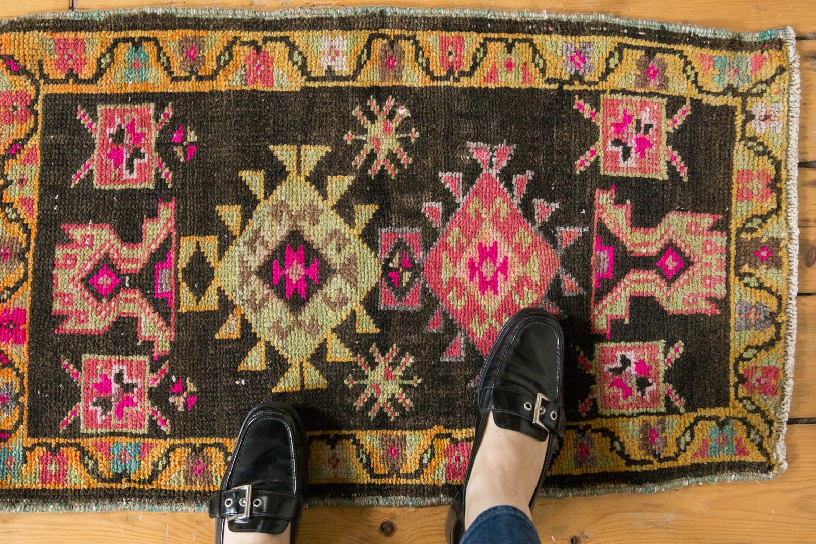 1.5x3 Vintage Distressed Oushak Rug Mat // ONH Item 6381 Image 1