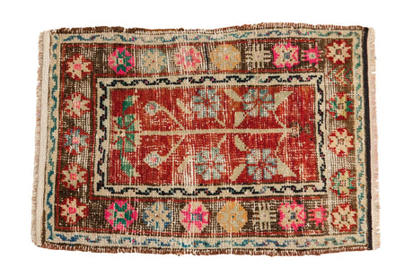 1.5x2.5 Vintage Distressed Oushak Rug Mat // ONH Item 6382