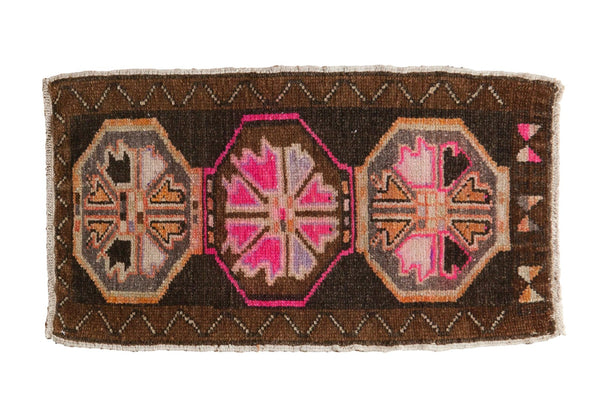 1.5x3 Vintage Distressed Oushak Rug Mat // ONH Item 6391