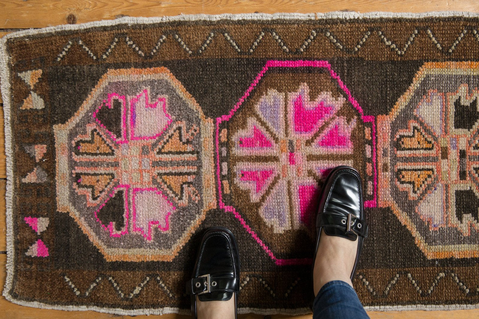 1.5x3 Vintage Distressed Oushak Rug Mat // ONH Item 6391 Image 1