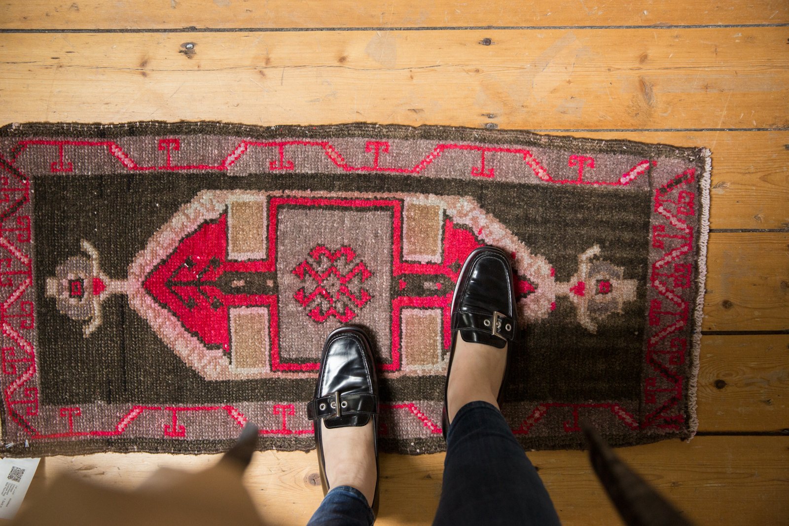 1.5x3.5 Vintage Distressed Oushak Rug Mat Runner // ONH Item 6392 Image 1