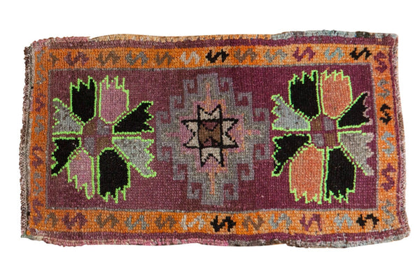 1'6" x 2'10" Vintage Distressed Oushak Rug Mat / Item 6393 image 1