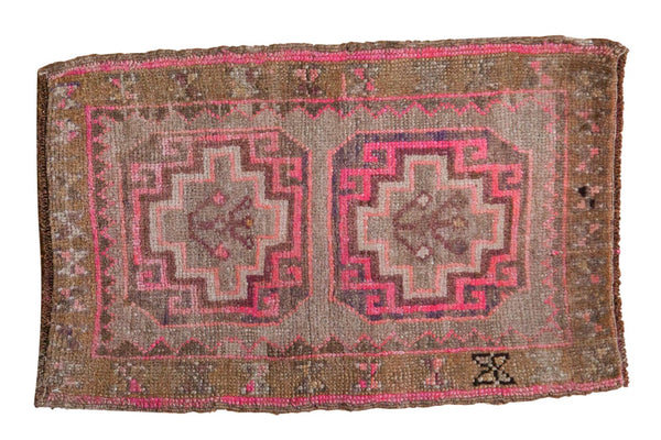 1.5x2.5 Vintage Distressed Oushak Rug Mat // ONH Item 6394
