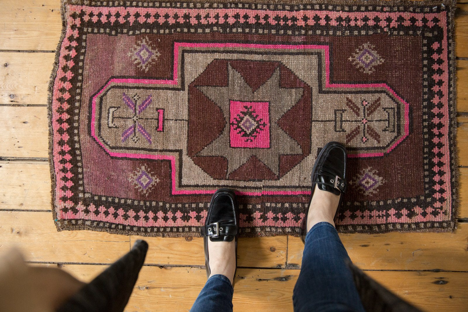 2x3.5 Vintage Distressed Oushak Rug // ONH Item 6398 Image 1