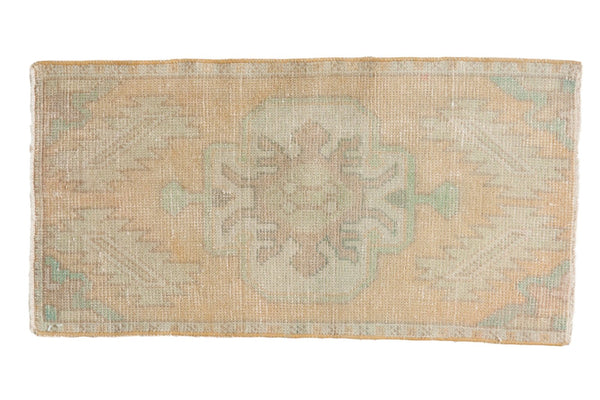 1.5x3 Vintage Distressed Oushak Rug Mat // ONH Item 6448