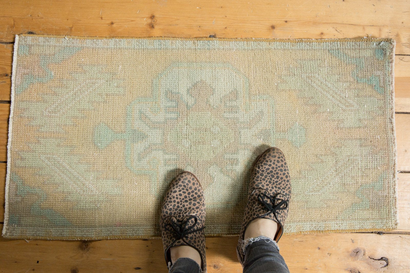 1.5x3 Vintage Distressed Oushak Rug Mat // ONH Item 6448 Image 1