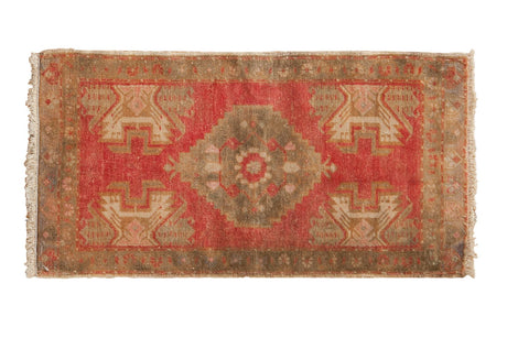 Vintage Distressed Oushak Rug Mat / ONH item 6499